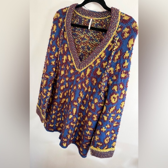 Free People Little Animal Knit V-Neck Sweater in Blue Fig - Picture 3 of 7